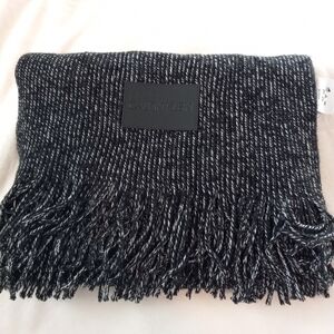 Calvin Klein Mens Gray Acrylic Scarf. 64"L X 10.5"W.